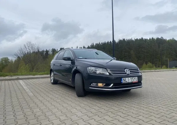 warmińsko-mazurskie Volkswagen Passat cena 32600 przebieg: 285410, rok produkcji 2012 z Debrzno